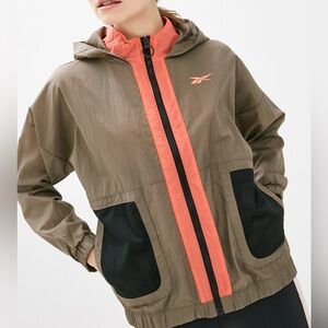 Reebok- Unisex Retro Coral & Tan Track Jacket Size Medium
